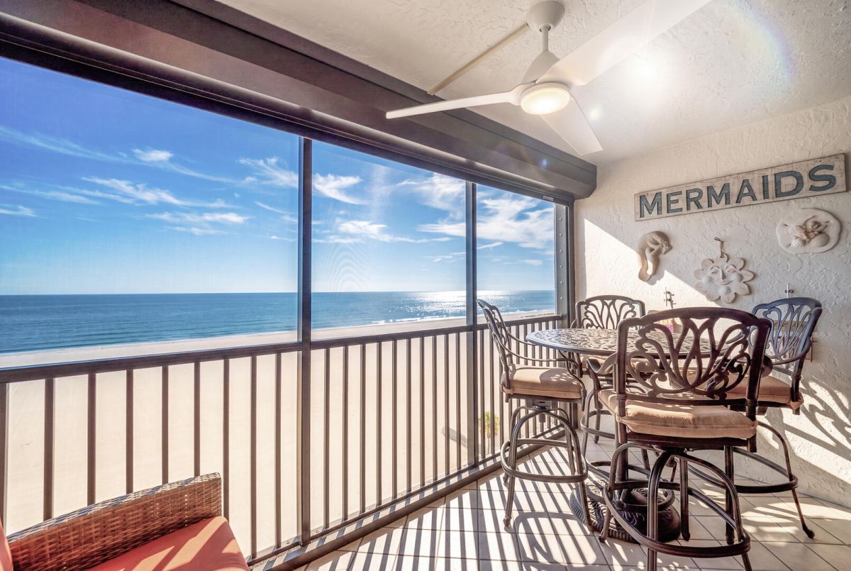Wake Up to An Amazing View! Fabulous Gulf View from your 8th Floor Lanai!