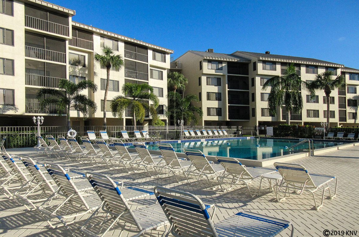 Santa Maria Harbour Resort Condominiums