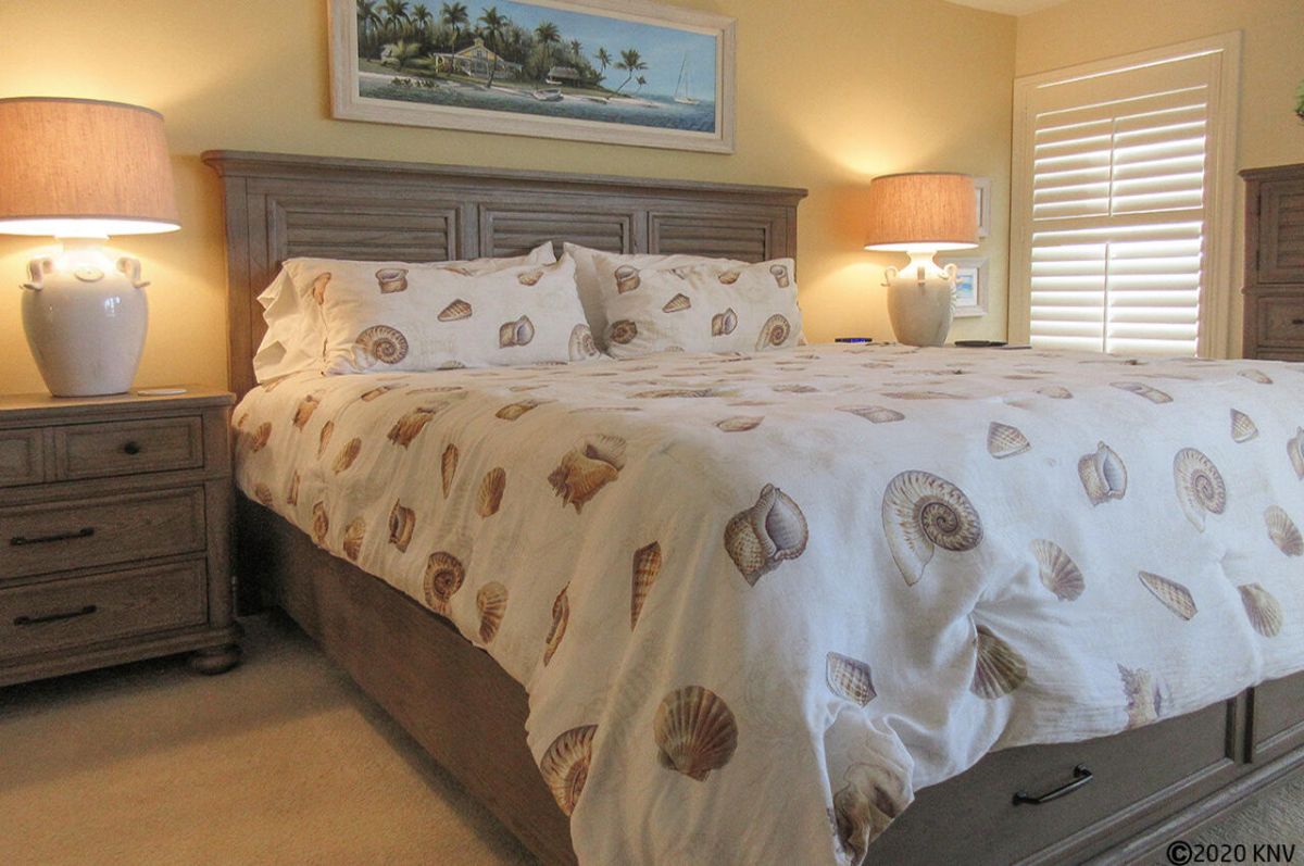 King sized bed in Master Bedroom