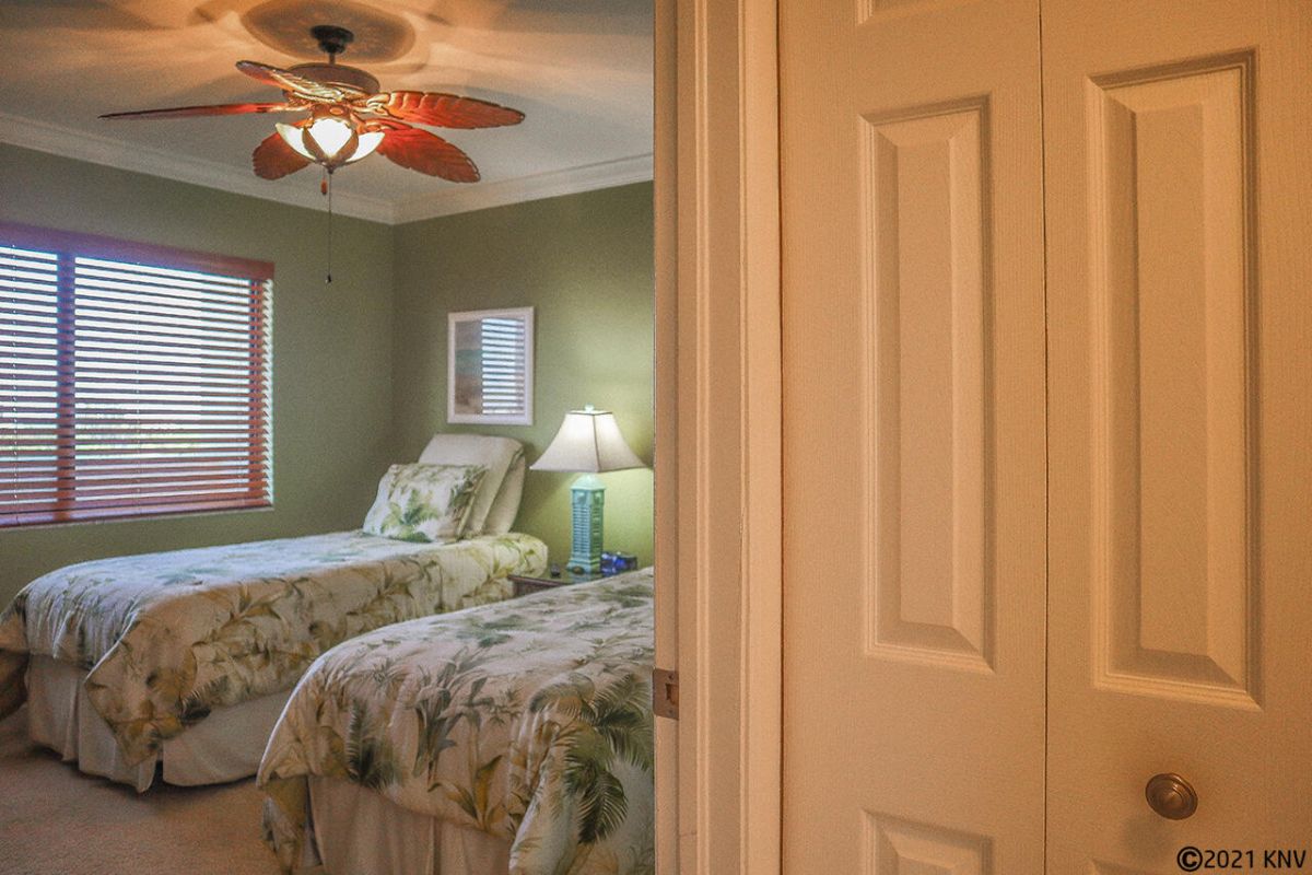 Guest Bedroom features two twin beds