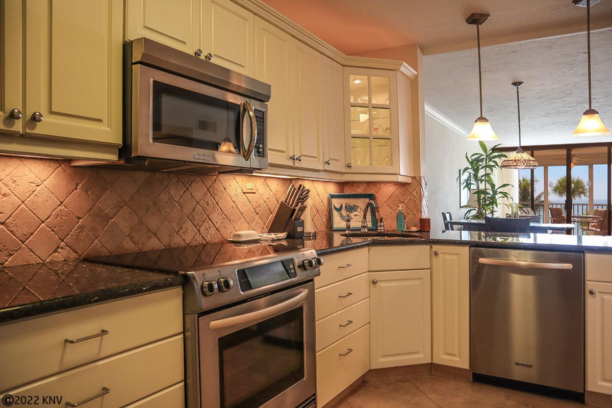 Remodeled Kitchen is fully equipped with all appliances