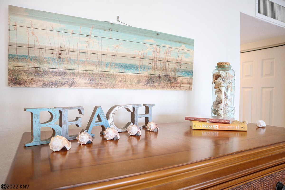 Beachy decor sets the mood for your vacation stay