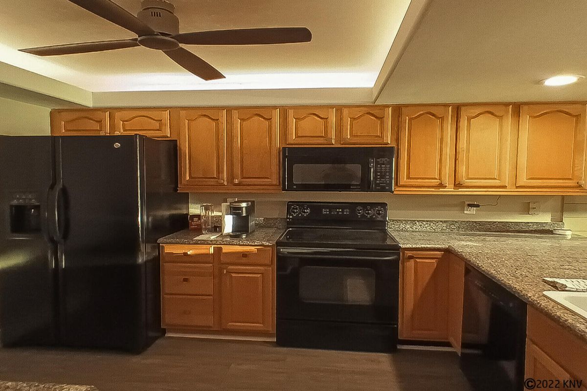 Fully Equipped, Newly Remodeled Kitchen