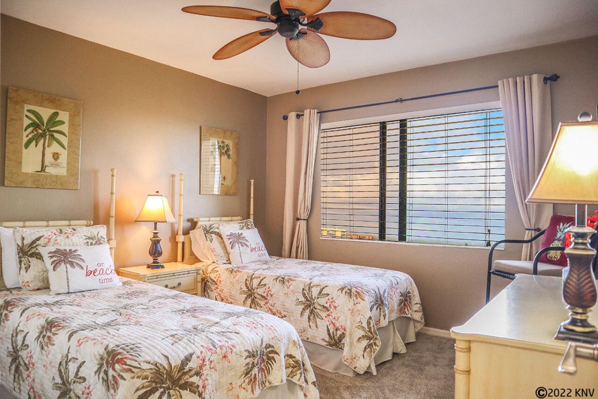 You Are On Beach Time - Two Twin Beds in the Guest Bedroom