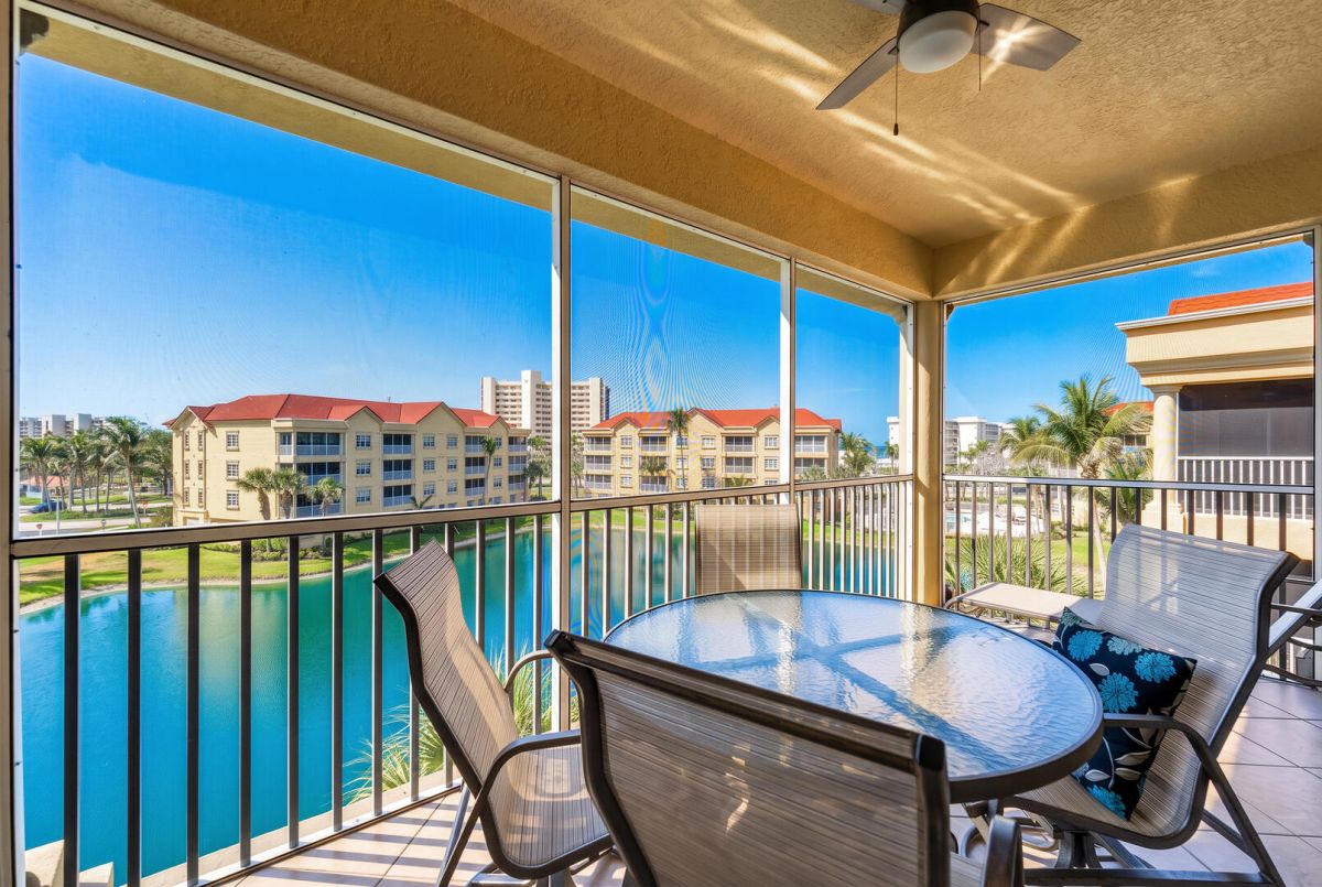 Living Your Best Life At The Beach! Bella Lago 544