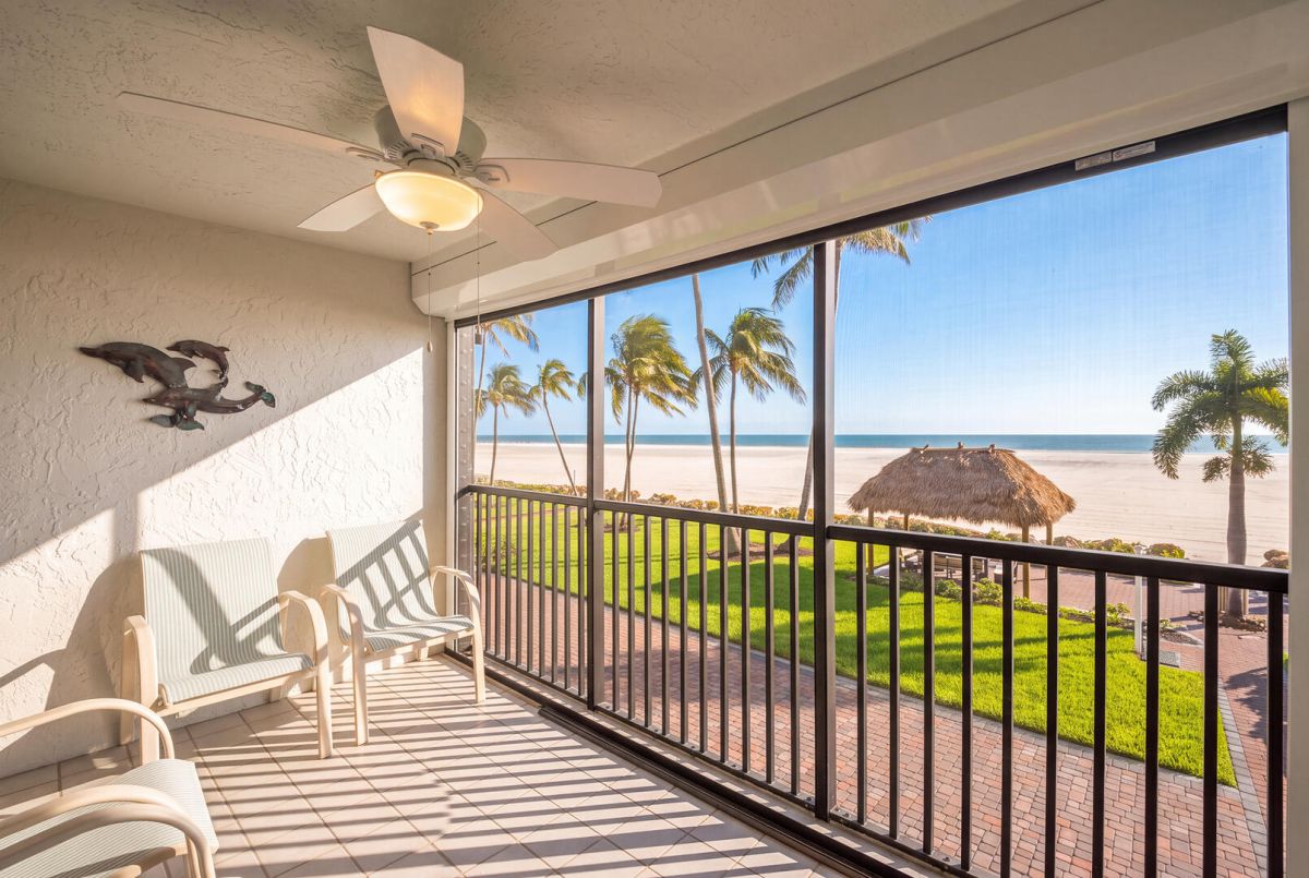 Escape the ordinary and find your paradise by the shore. Sunset 102 is a newly renovated vacation condo and an ideal destination for your next getaway.
