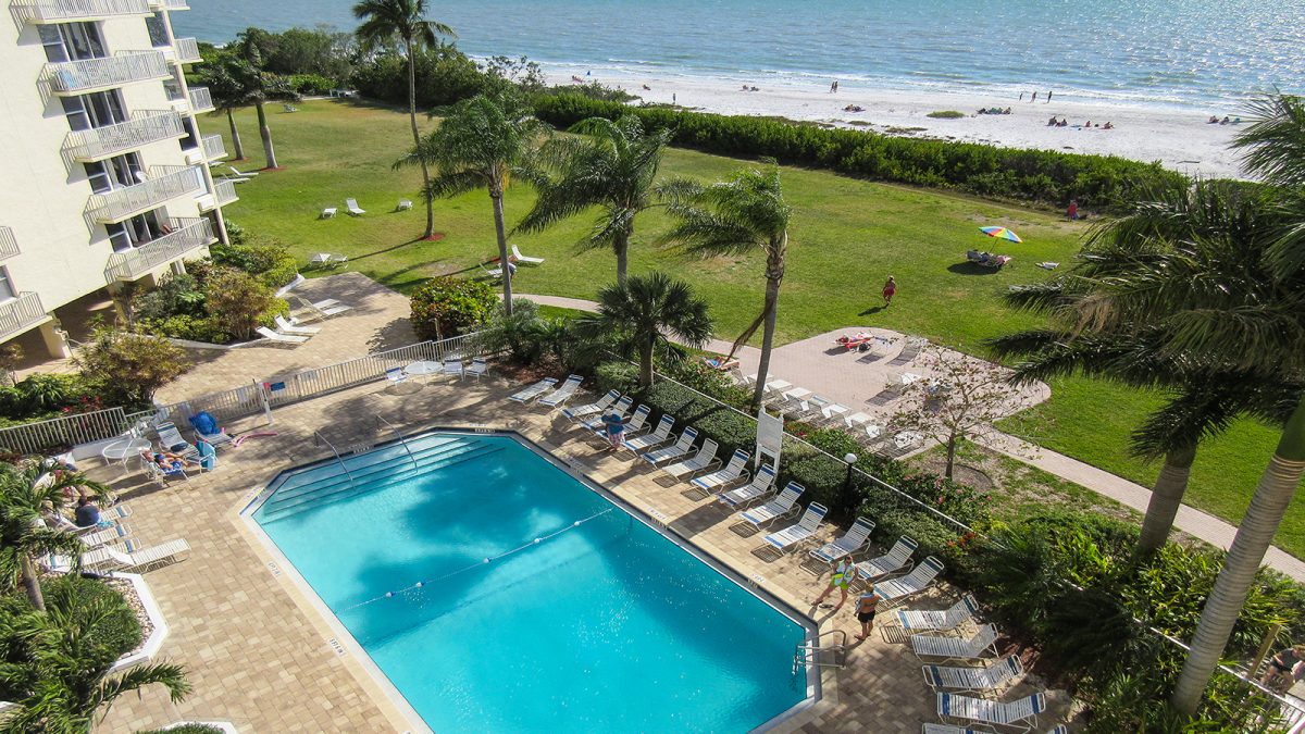 Estero Beach & Tennis | Kathy Nesbit Vacations Inc. | Fort Myers